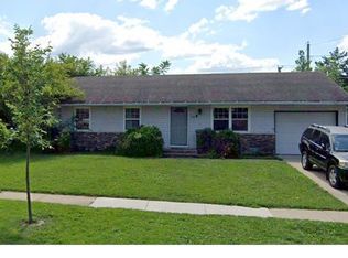 521 Lacy Ave, Streamwood, IL 60107