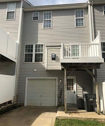2nd image of 9729 Blossom Hill Dr