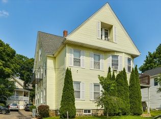32 Williams Ave APT 4, Hyde Park, MA 02136