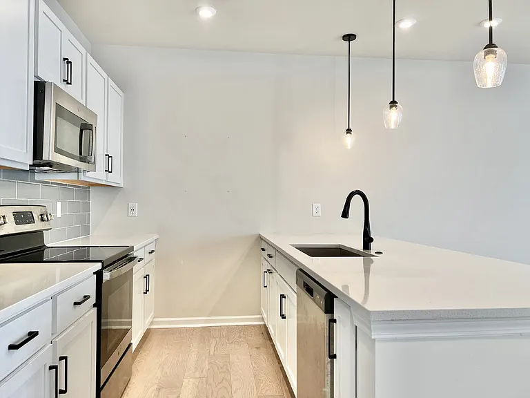 5348 Somerset Hill Ln — Photo 8