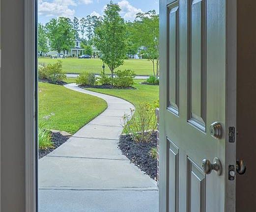 4th image of 72 Osgood Ln