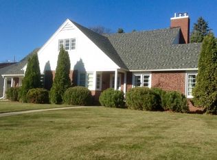 515 E 3rd St, Morris, MN 56267