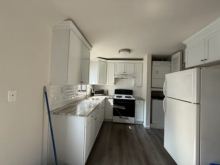 44 Farraday St #2 — Photo 3
