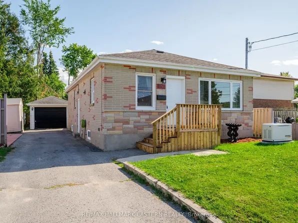 847 Saint Marys St, Peterborough, ON K9J 4H4