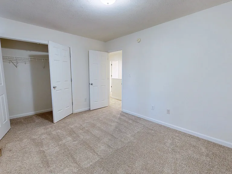 19 Berkshire Ln #101 — Photo 15