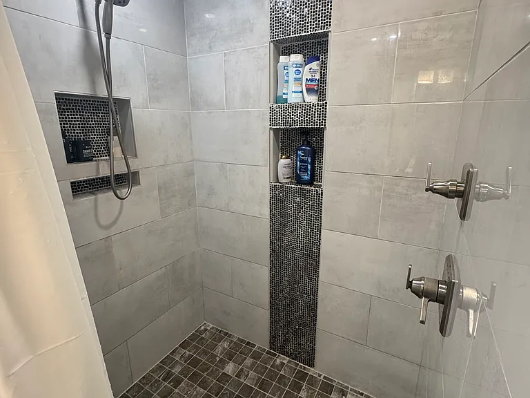 2094 Fieldcrest Dr #2 — Photo 17