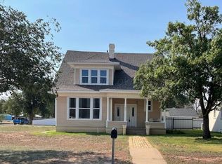 603 E 5th St, Hereford, TX 79045