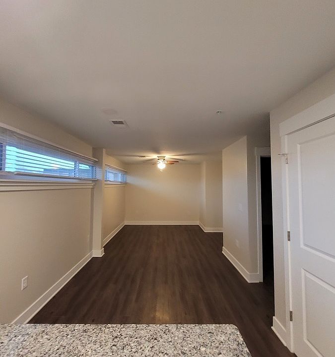 5211 E 112th Ter Kansas City, MO, 64137 - Apartments for Rent | Zillow