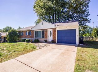 8815 Glen Rose Dr, Saint Louis, MO 63126