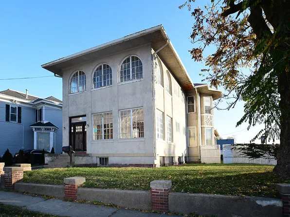 201 N 1st St, Council Bluffs, IA 51503