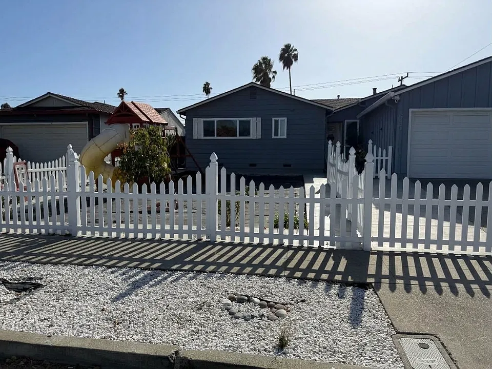 39377 Mariposa Way
