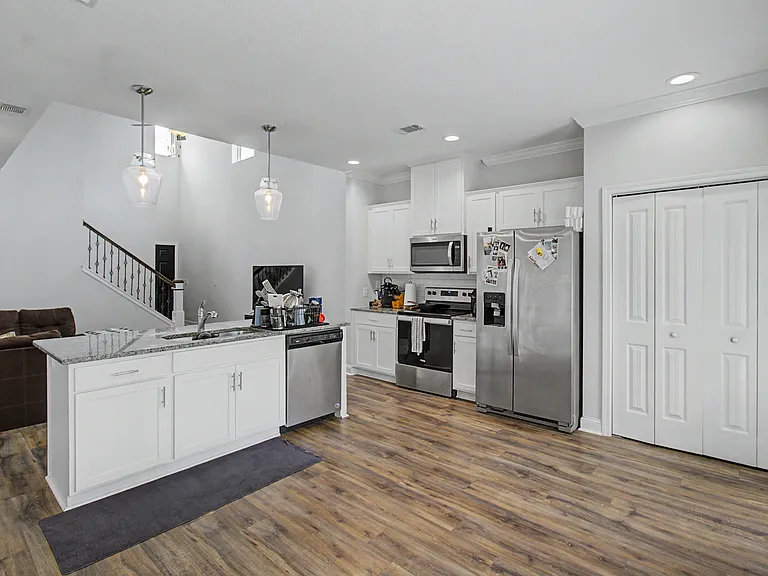 785 Fairview Cir — Photo 11