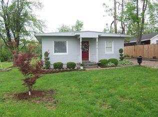 404 Skinner Ln, Utica, KY 42376