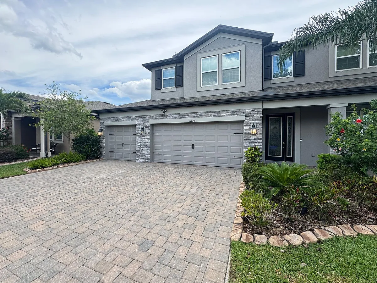 Building Photo - 11020 Sage Canyon Dr