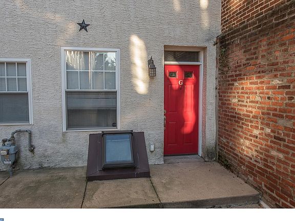 4th image of 1027-31 N 4th St #G