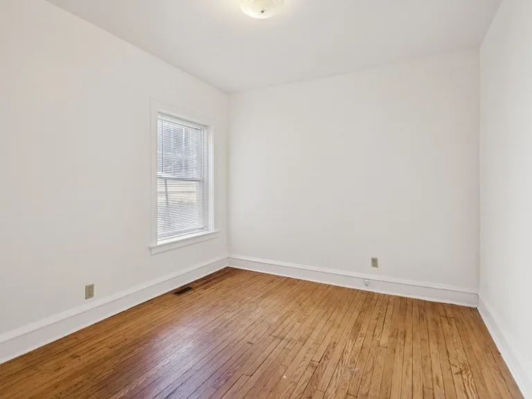 2249 W Arthur Ave #1 — Photo 6