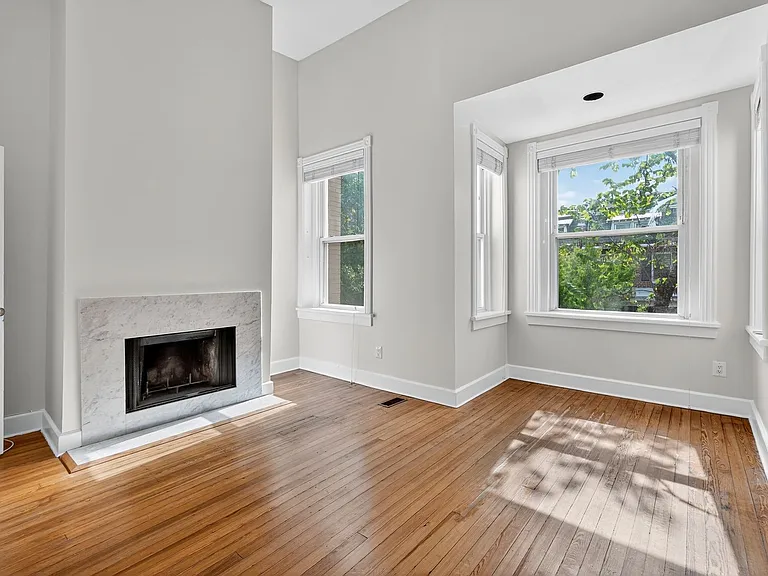 1427 Monroe St NW — Photo 18