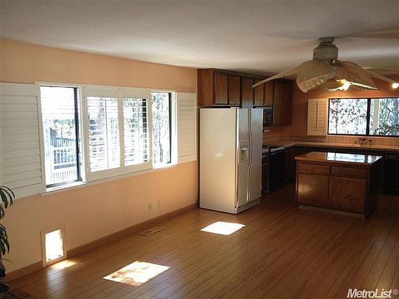 3rd image of 23206 Cypress Point Ct