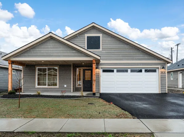 2212 Maverick Ct, Sandpoint, ID 83864