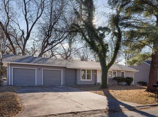 8129 Waverly Ave, Kansas City, KS 66109