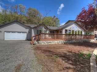 757 W Jones Creek Rd, Grants Pass, OR 97526