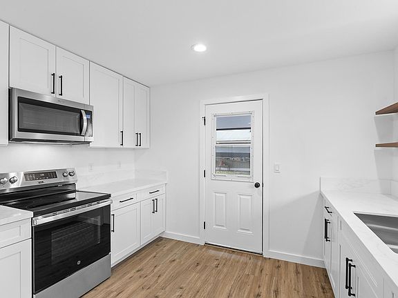 2nd image of 16-2062 Bamboo Dr