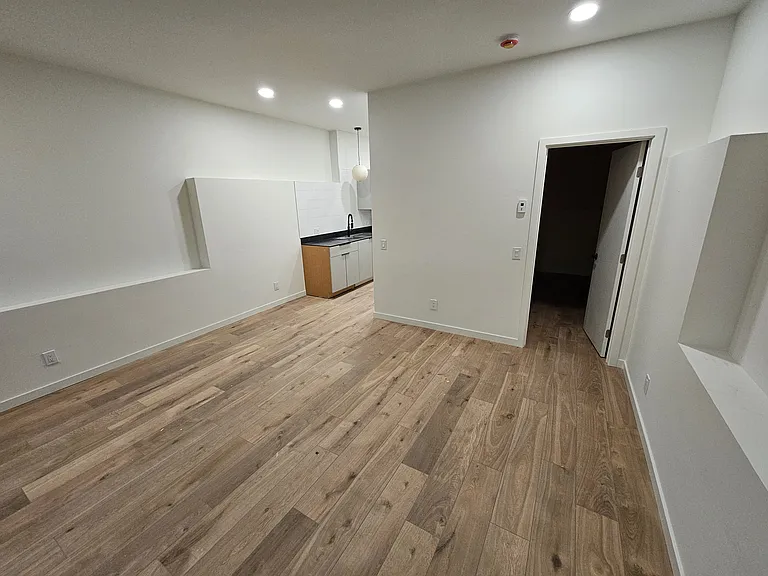 Den / great room