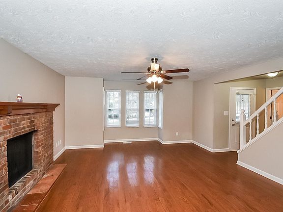 5th image of 3581 Katie Ln