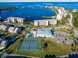 8251 Brent St APT 923, Port Richey, FL 34668