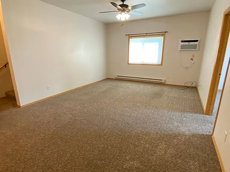 1112-1178 Scout Dr — Photo 16
