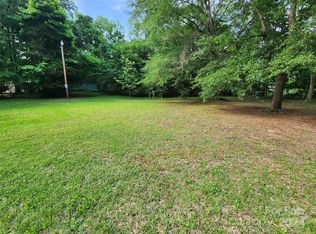 1364 Wade St, Lancaster, SC 29720