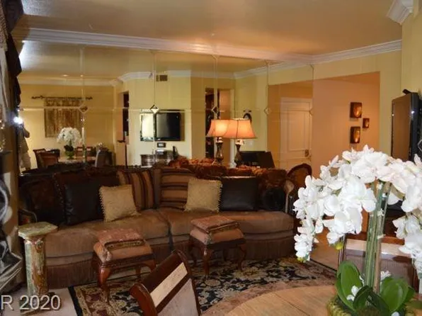 220 E Flamingo Rd Unit 202, Paradise Town, NV 89169