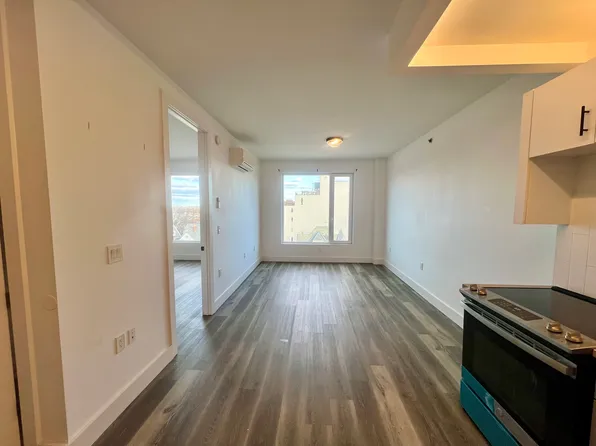 3211 Glenwood Road image 1 of 6