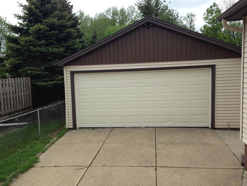 2nd image of 1007 Sherwood Ct