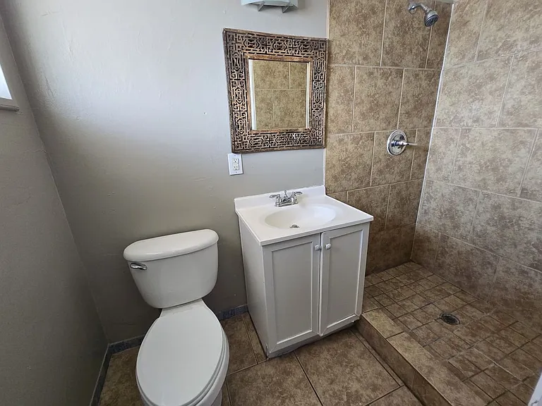 2200 Dune Dr — Photo 9
