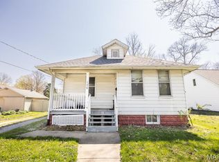 106 E Phillips St, Mascoutah, IL