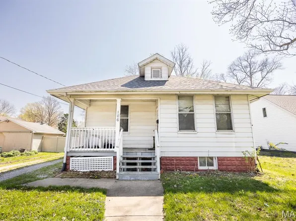 106 E Phillips St, Mascoutah, IL 62258