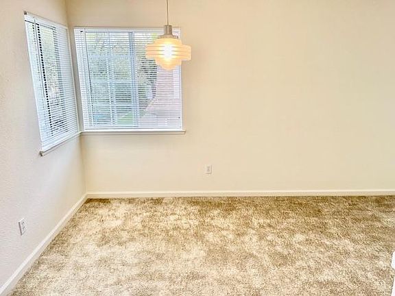 4th image of 1414 17th St APT 21