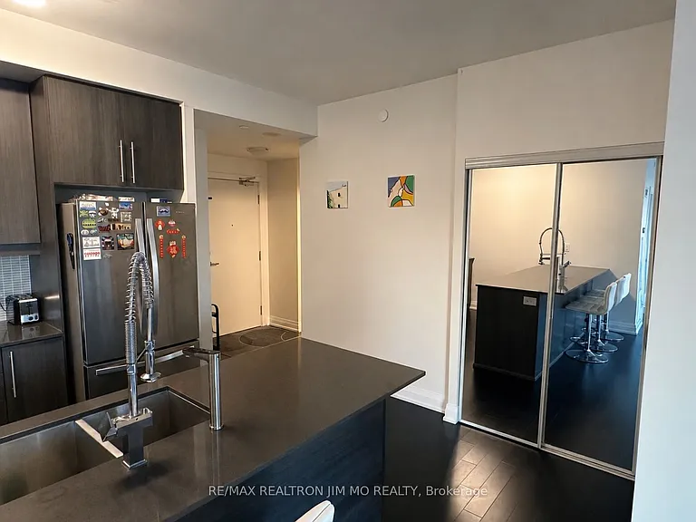 510 Curran Pl #1704 — Photo 3