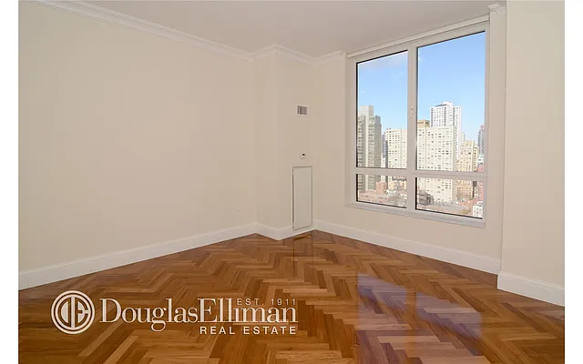 Rented by Douglas Elliman | media 28