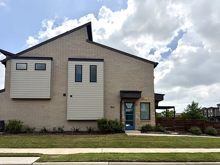 760 Cavitt Ct — Photo 26