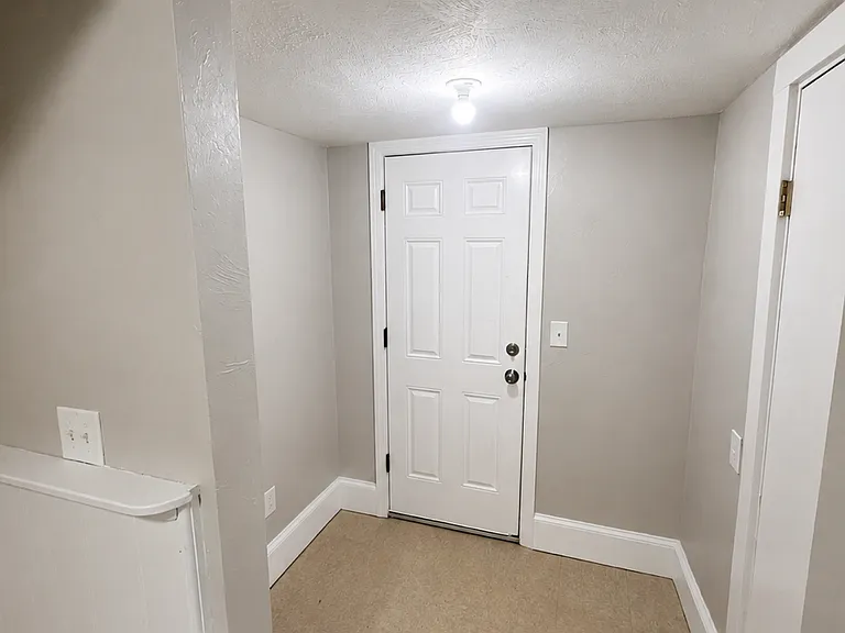 240 Robbins St #1 — Photo 15