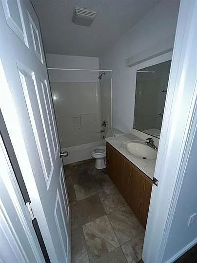330 W Cherry St #Y23 — Photo 7