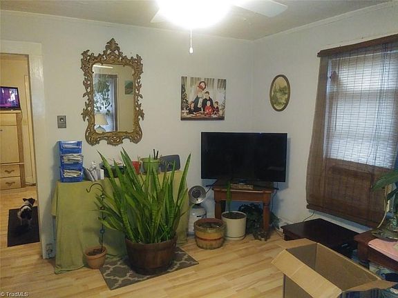 5th image of 907 W Cooksey Dr