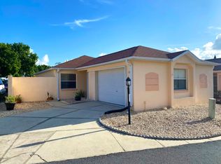 1202 Fernando Ln, Lady Lake, FL 32159