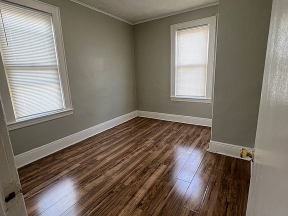 4th image of 22 Mount Pleasant Ave