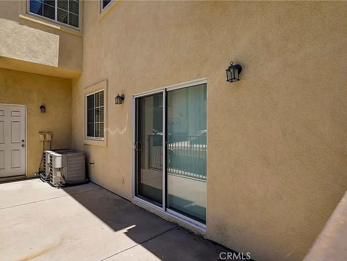 5 Bedroom & 5.5 Bathroom — Photo 3