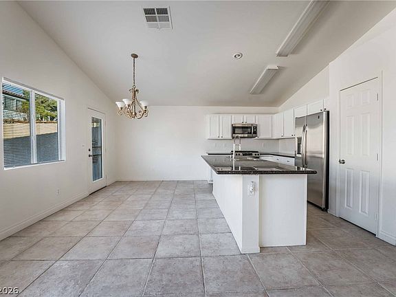 4th image of 3317 Spinet Dr