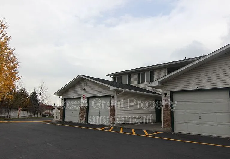 627 Hoopes Ave #1 — Photo 1