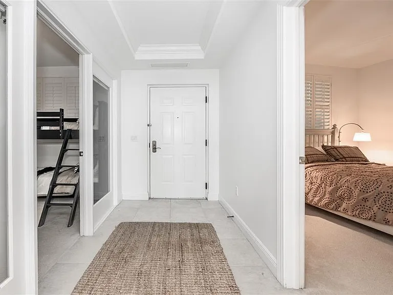 3313 Sunset Key Cir #306 — Photo 4